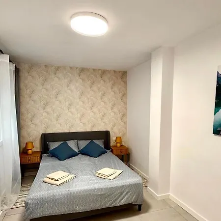 Premium Marina Salinas Centrum Торрев'єха
